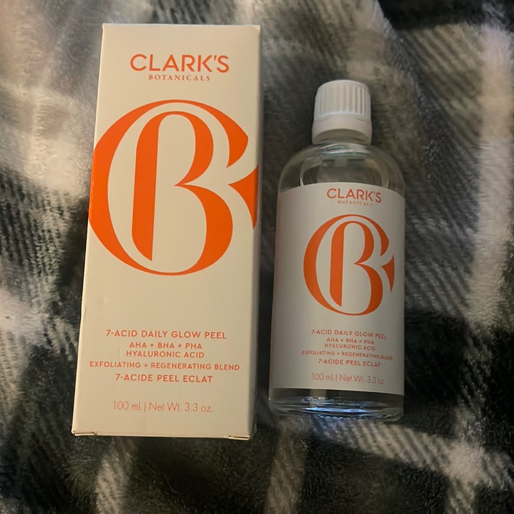 Clarks Botanicals 7-Acid Daily glow peel
